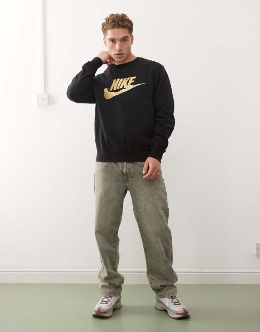 Nike Club metallic logo sweatshirt in black, 2 of 5
