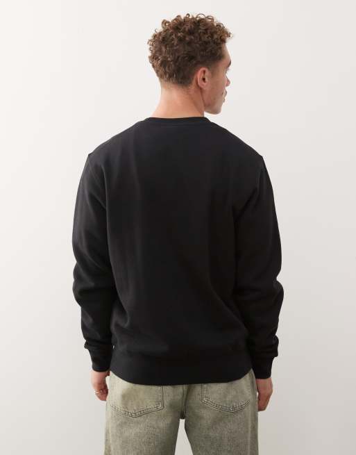 Nike Club metallic logo sweatshirt in black, 3 of 5
