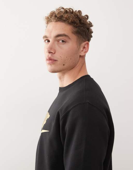 Nike Club metallic logo sweatshirt in black, 4 of 5
