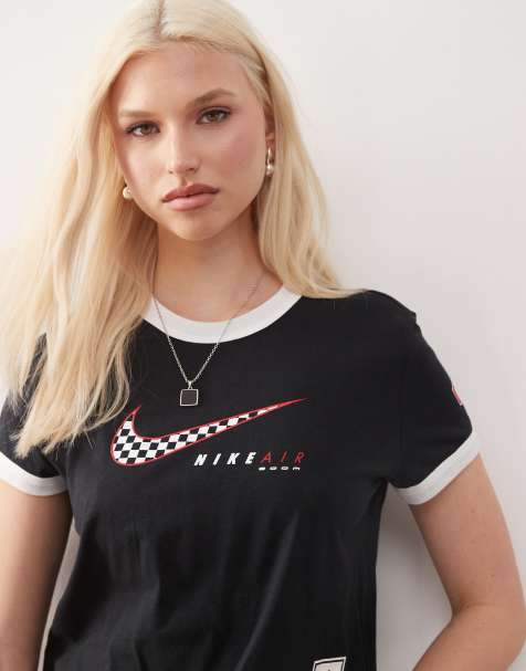 Nike – Club Moto – Kurzes T-Shirt in Schwarz - view 1