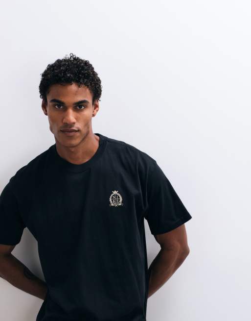 Nike Club NCC backprint logo t-shirt in black, 2 of 5