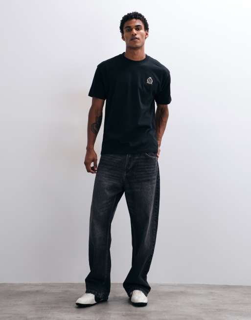 Nike Club NCC backprint logo t-shirt in black, 3 of 5