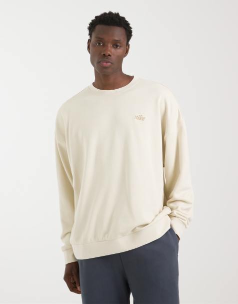 Nike Club - Oversized sweatshirt in beige - view 1