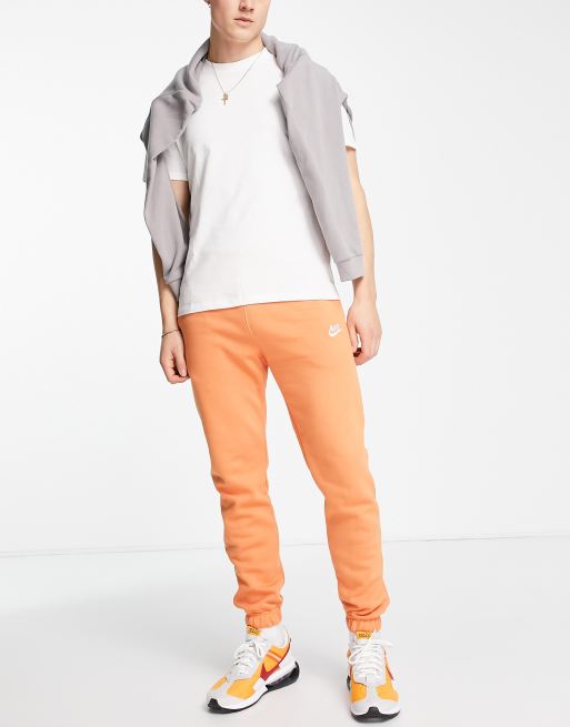 Nike - Club - Pantalon de jogging ample resserré aux chevilles - Orange, 3 de 4