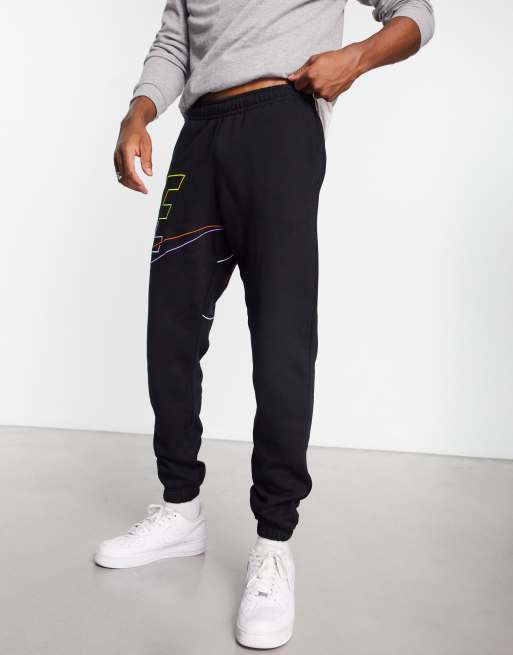 Nike Club Pantalon de jogging avec grand logo Noir ASOS