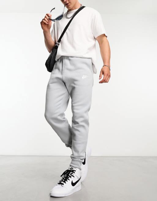 Nike Club Pantalon de jogging en polaire Gris ASOS