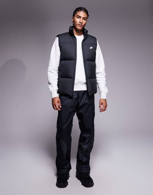 Nike Club puffer vest in black