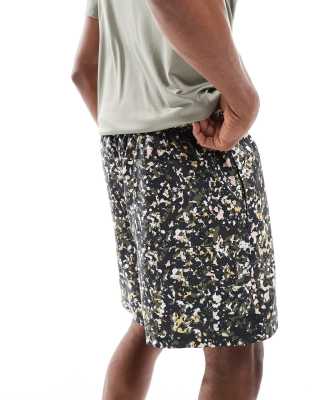 Nike Club Regrind speckled print shorts in khaki and white | ASOS