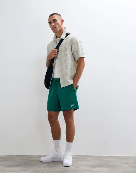 Nike - Club - Short en tissu éponge - Vert - view 1