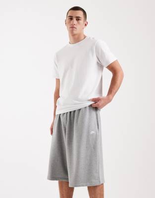 Nike - Club - Short oversize en tissu éponge molletonné - Gris