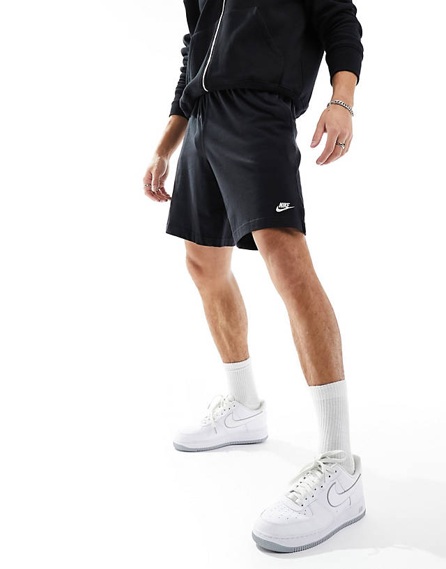 Nike - club shorts in black