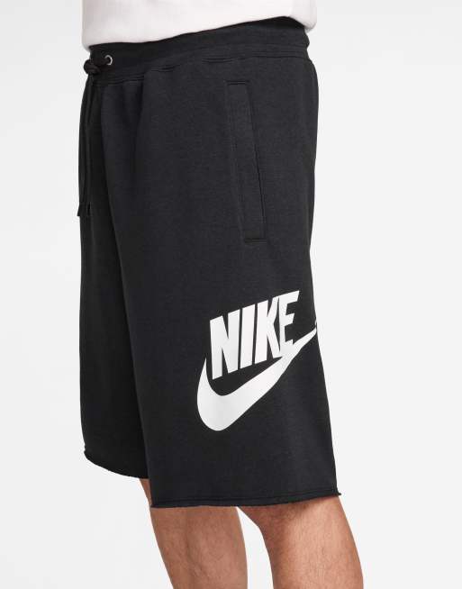 Nike Club shorts in black , 2 of 4