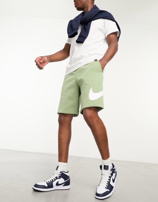 Nike fleece hot sale shorts outfit