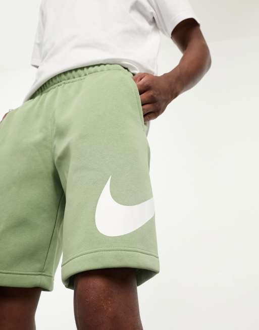 Nike Club shorts in green