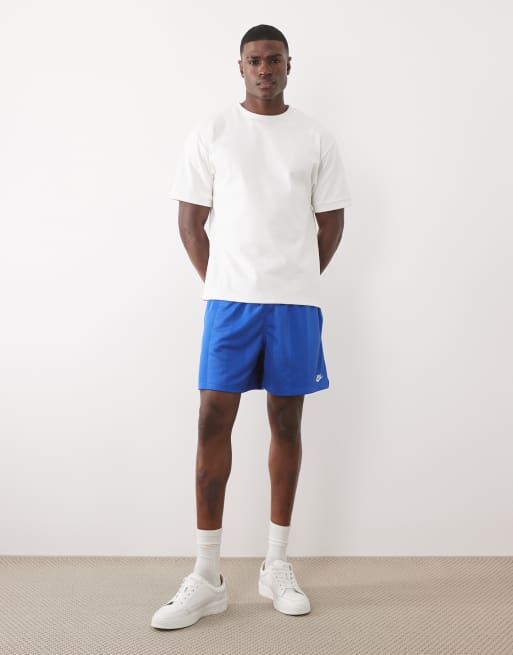 Nike Club soccer shorts in blue , 2 of 5