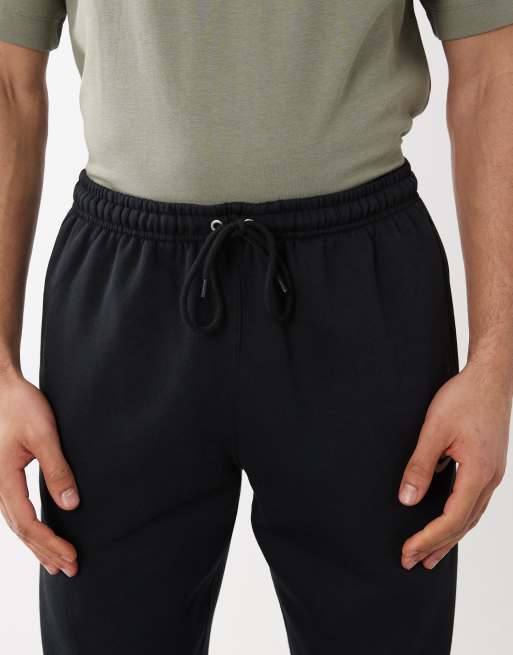 Nike - Club - Sorte joggingbukser med tætsiddende buksekanter i fleece, 5 af 5