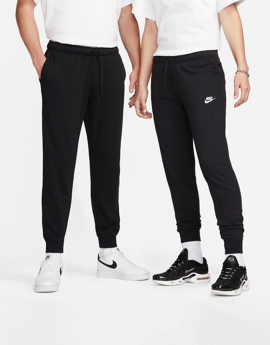 Nike Club standard joggers in black