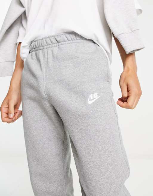 Nike Club straight fit joggers in grey, 2 of 4