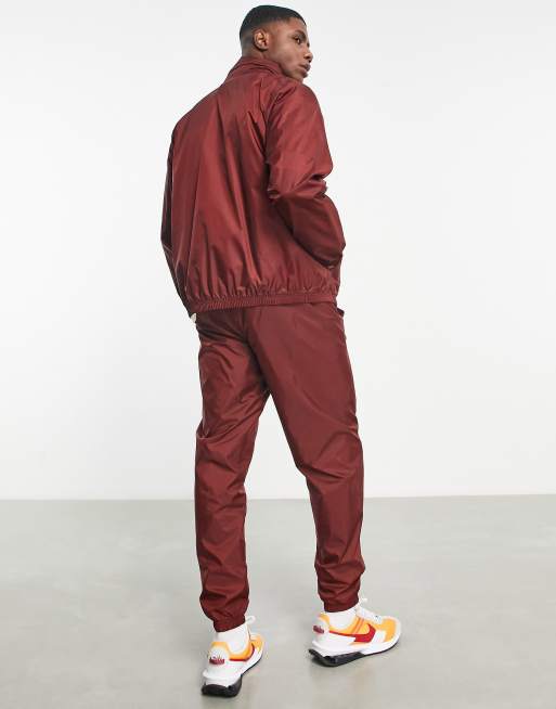 Nike Club Surv tement tiss Marron ASOS