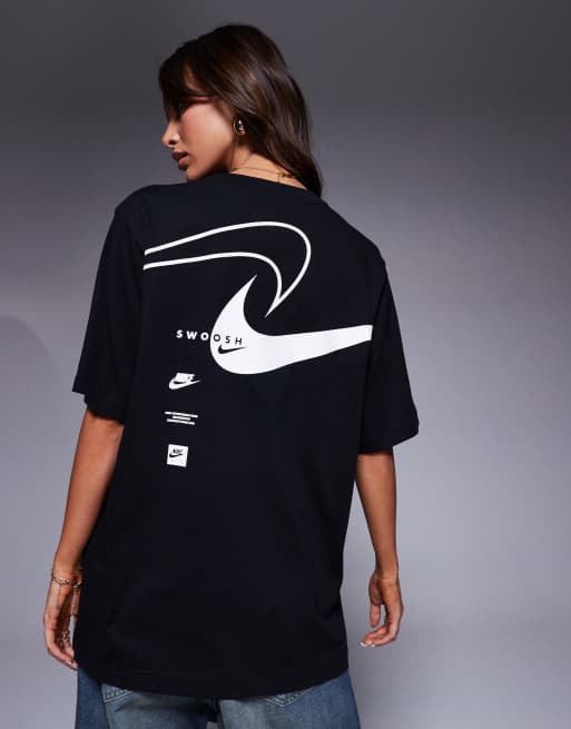 Nike – Club – Svart t-shirt i oversize med Swoosh-logga, 2 av 4