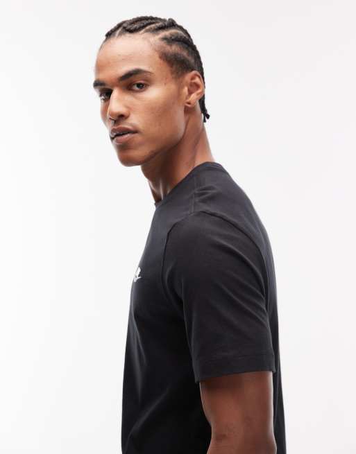 Nike – Club – Svart t-shirt, 4 av 5