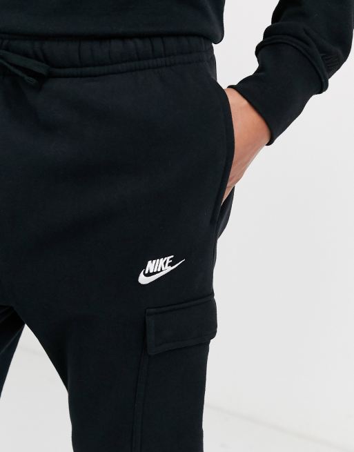 Nike – Club – Svarta mjukisbyxor i cargostil med muddar, 3 av 4