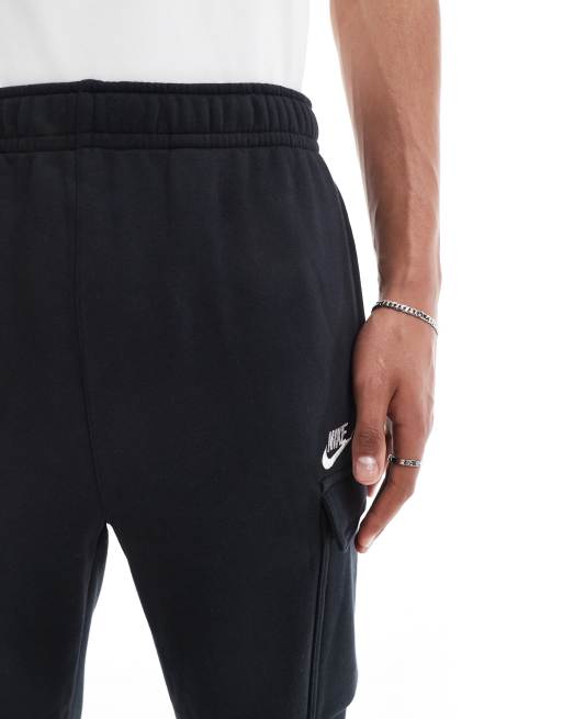 Nike – Club – Svarta mjukisbyxor i fleece och cargostil , 2 av 5