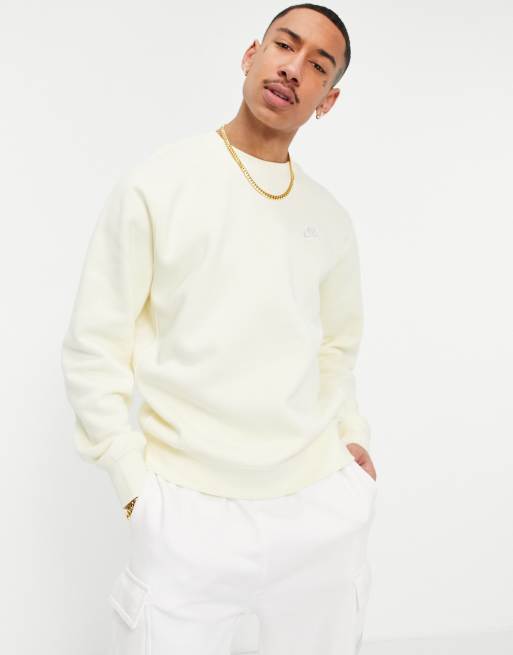 Nike Club Sweater met ronde hals in creme ASOS