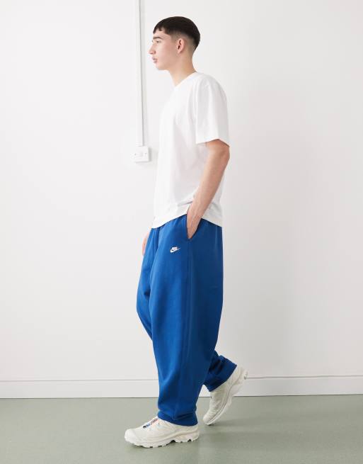 Nike club sweatpants in blue, 3 of 5