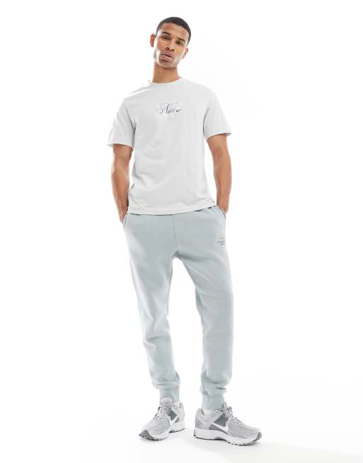 Nike Club Swoosh graphic joggers in light blue , 5 of 5