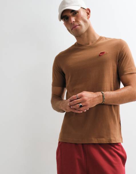 Nike Club t-shirt à logo poitrine marron - view 1