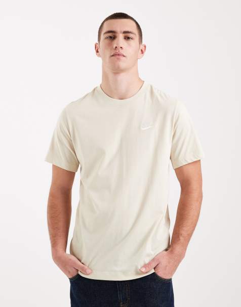 Nike – Club – T-Shirt in Beige - view 1