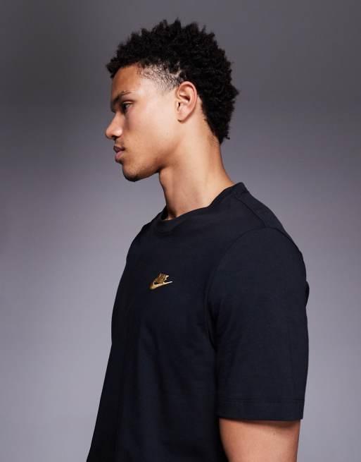 Nike Club T-shirt in black with gold logo, 4 of 5