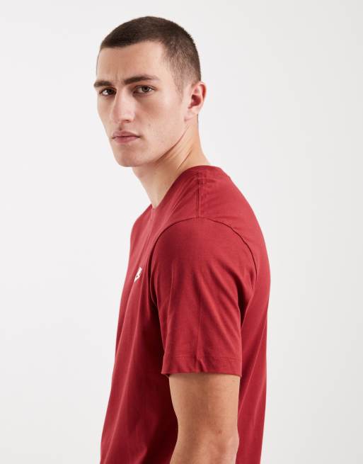 Nike - Club - T-shirt in bordeauxrood, 4 van 5