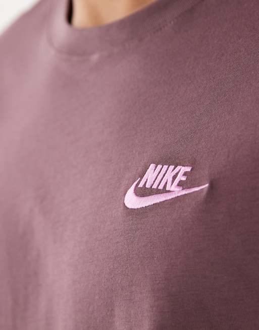Nike Club - T-shirt in bruin, 3 van 5