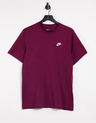 burgundy nike shirt