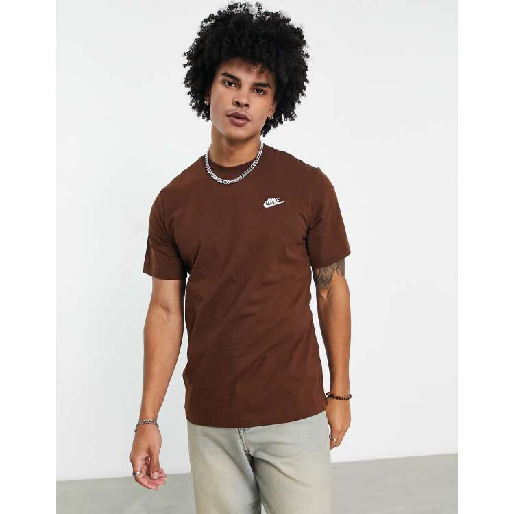 invoeren Verpletteren academisch Nike Club t-shirt in cacao wow | ASOS