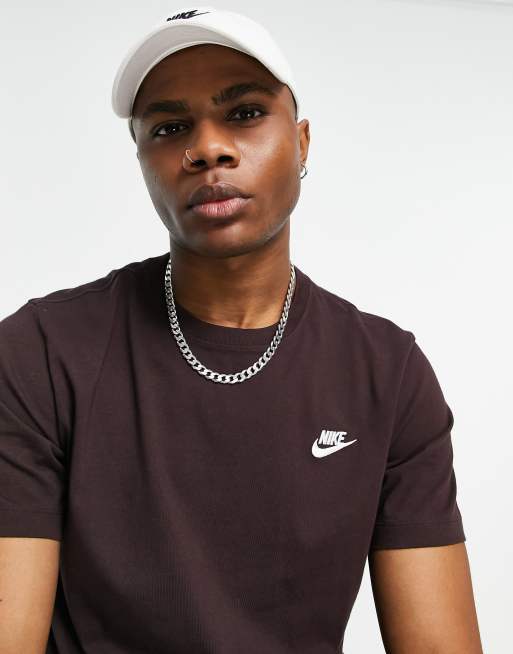 Nike Club t-shirt in dark brown | ASOS