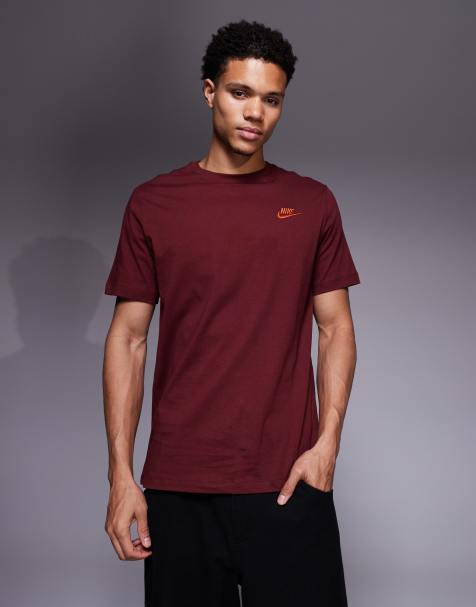 Nike Club t-shirt in dark red