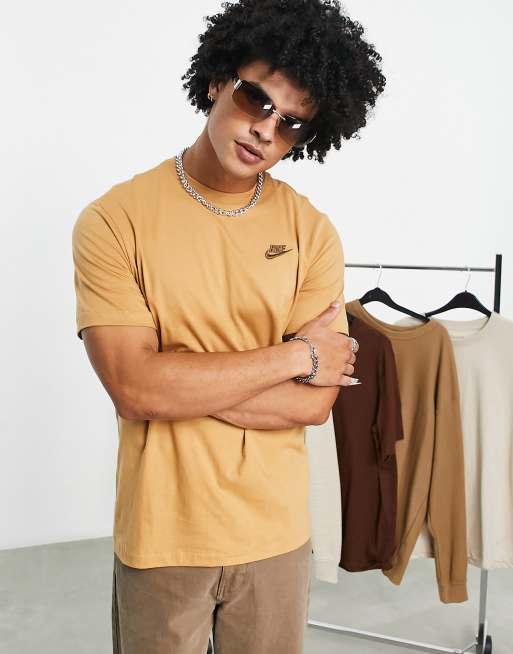 Nike Club t shirt in elemental gold