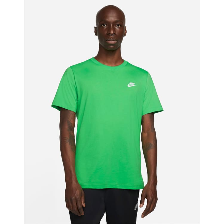 Nike t clearance shirt green