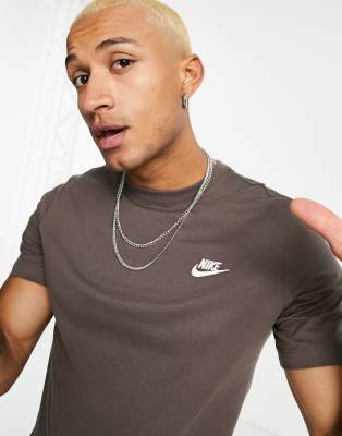 brown nike t shirt