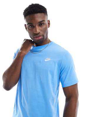 Nike Club t-shirt in light blue