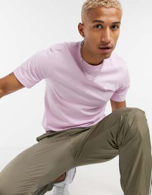 pale pink nike shirt