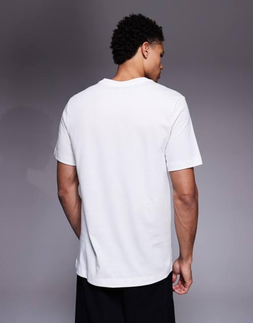 Nike Club T-shirt in white with gold logo, 3 of 5