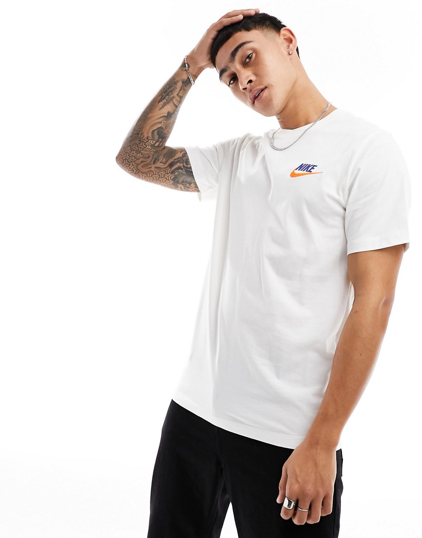 Nike Club t-shirt in white