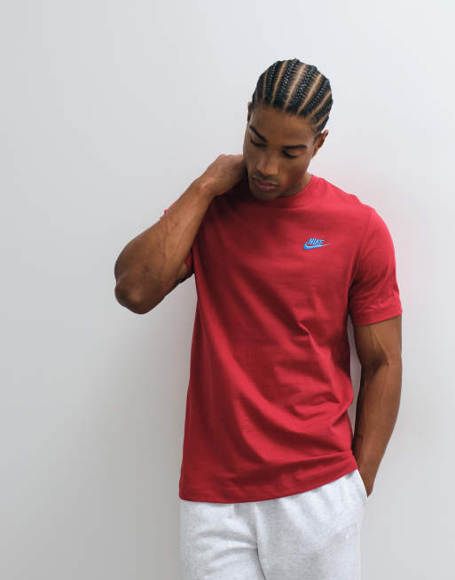 Nike Club t-shirt med logga på bröstet i rött, 3 av 5