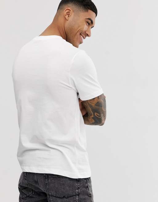 Nike - Club - T-shirt met swoosh-logo in wit en rood, 2 van 4
