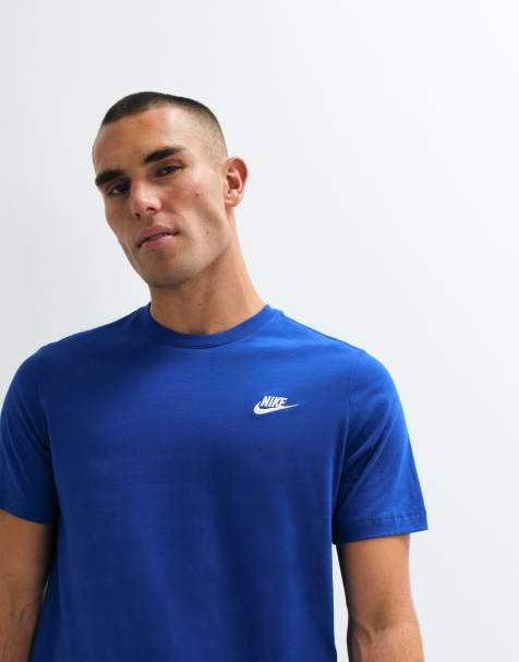 Nike Club T-Shirt mit Logo auf der Brust in Blau - view 1