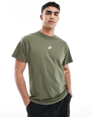 Nike - Club - T-shirt - Olive-Vert